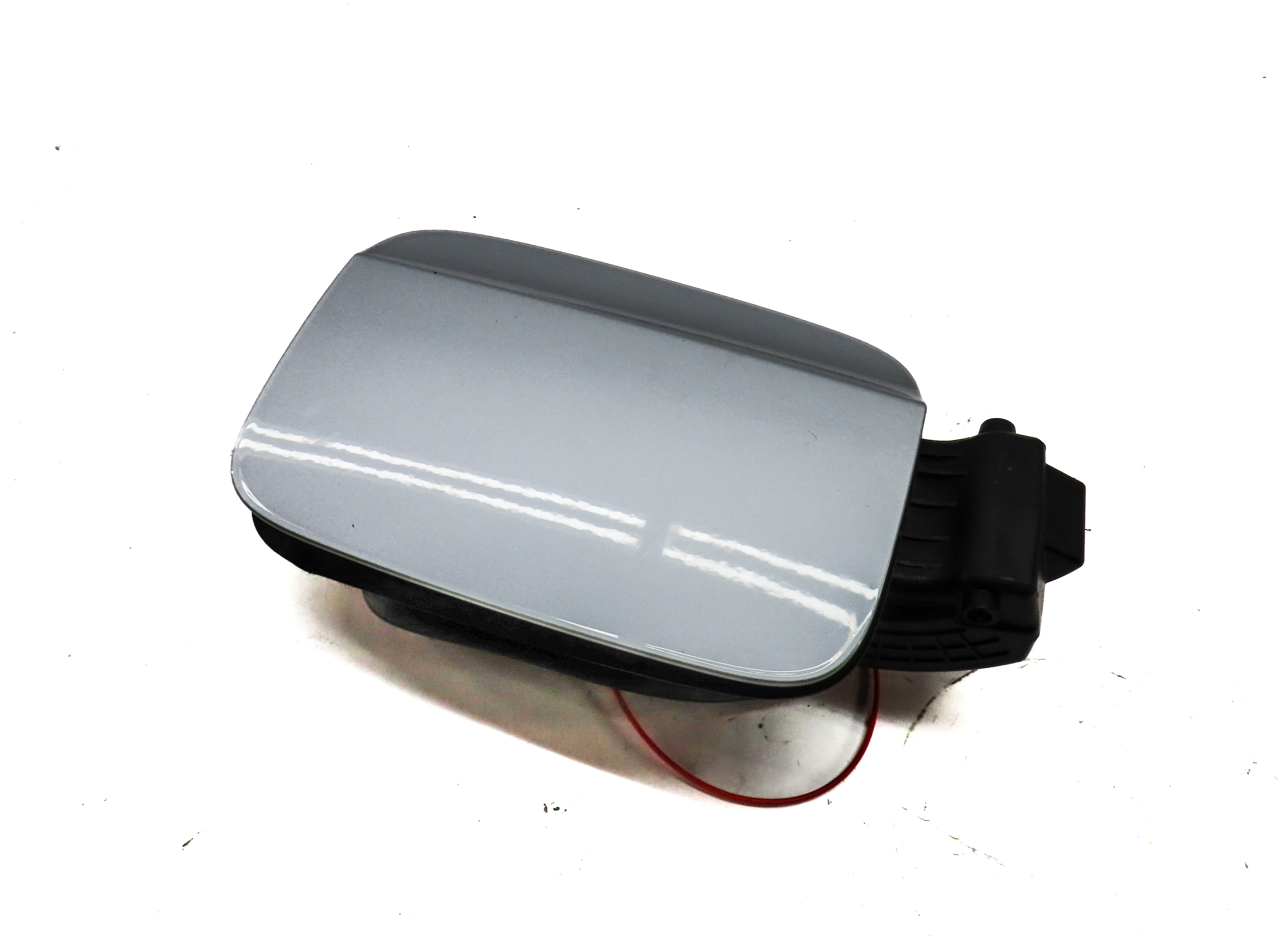 2015-2018 AUDI Q3 (8U) FUEL TANK DOOR LID TRIM w/ HOUSING & CAP (Silver) — exact item pictured